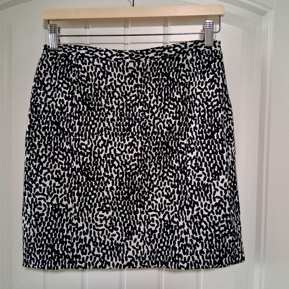Diane Von Furstenberg Monochrome Printed Cotton Clyde Mini Skirt - Size 6 Fit
